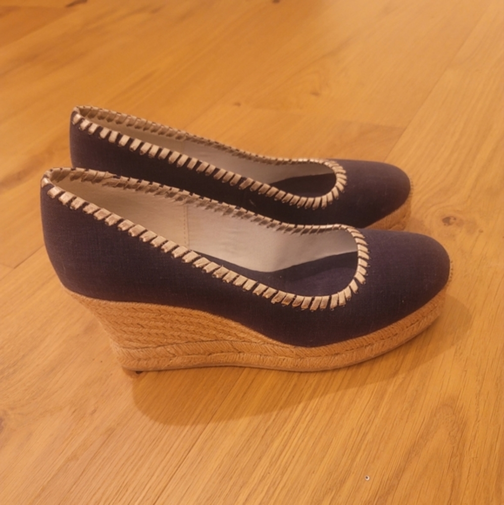 Jack Rogers Wedges